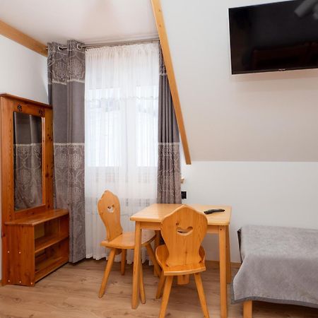 Tarasowka Hotel Ciche Małe Buitenkant foto