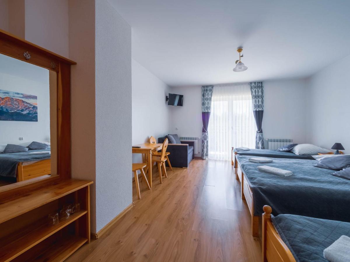 Tarasowka Hotel Ciche Małe Buitenkant foto