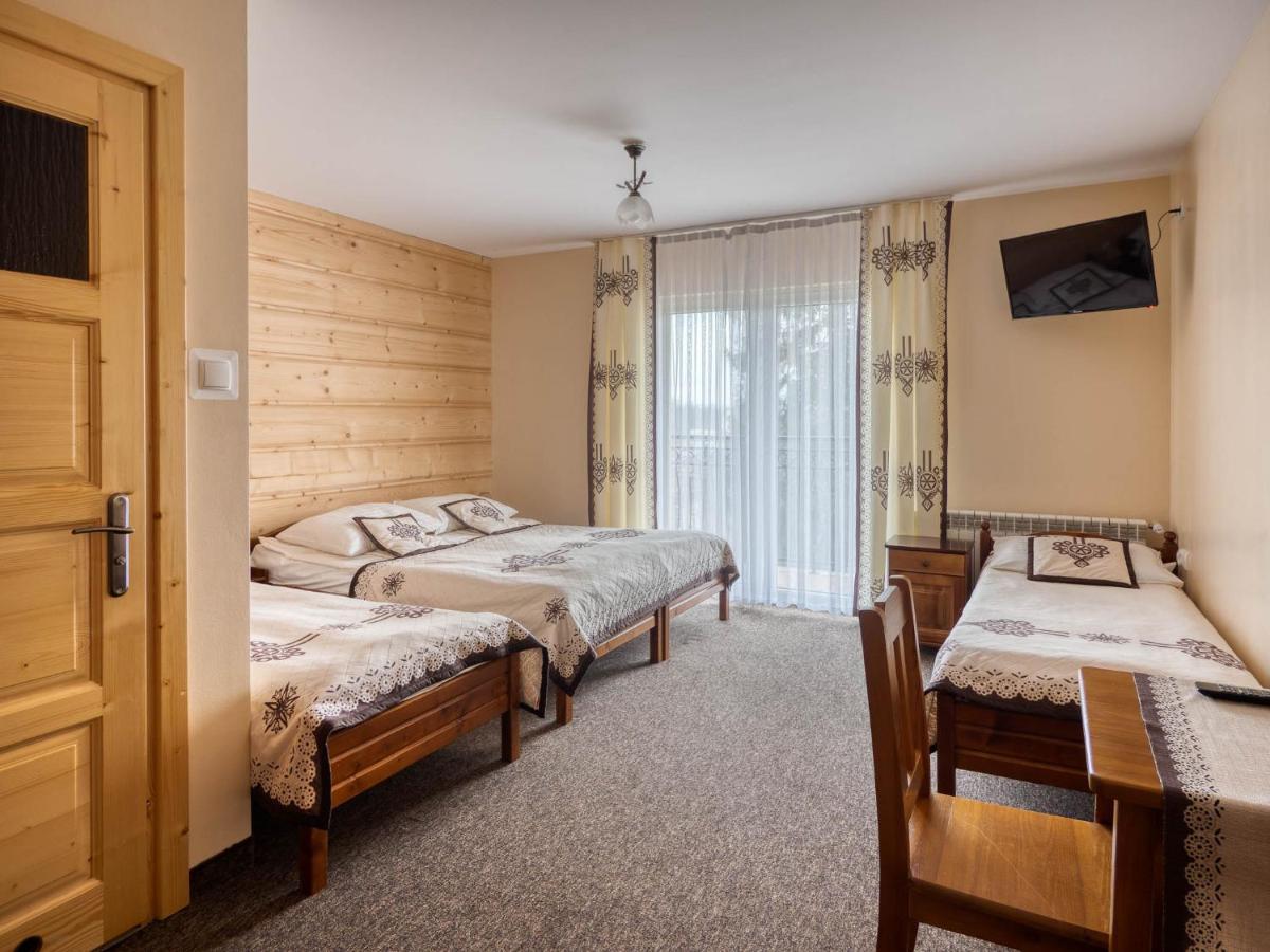 Tarasowka Hotel Ciche Małe Buitenkant foto