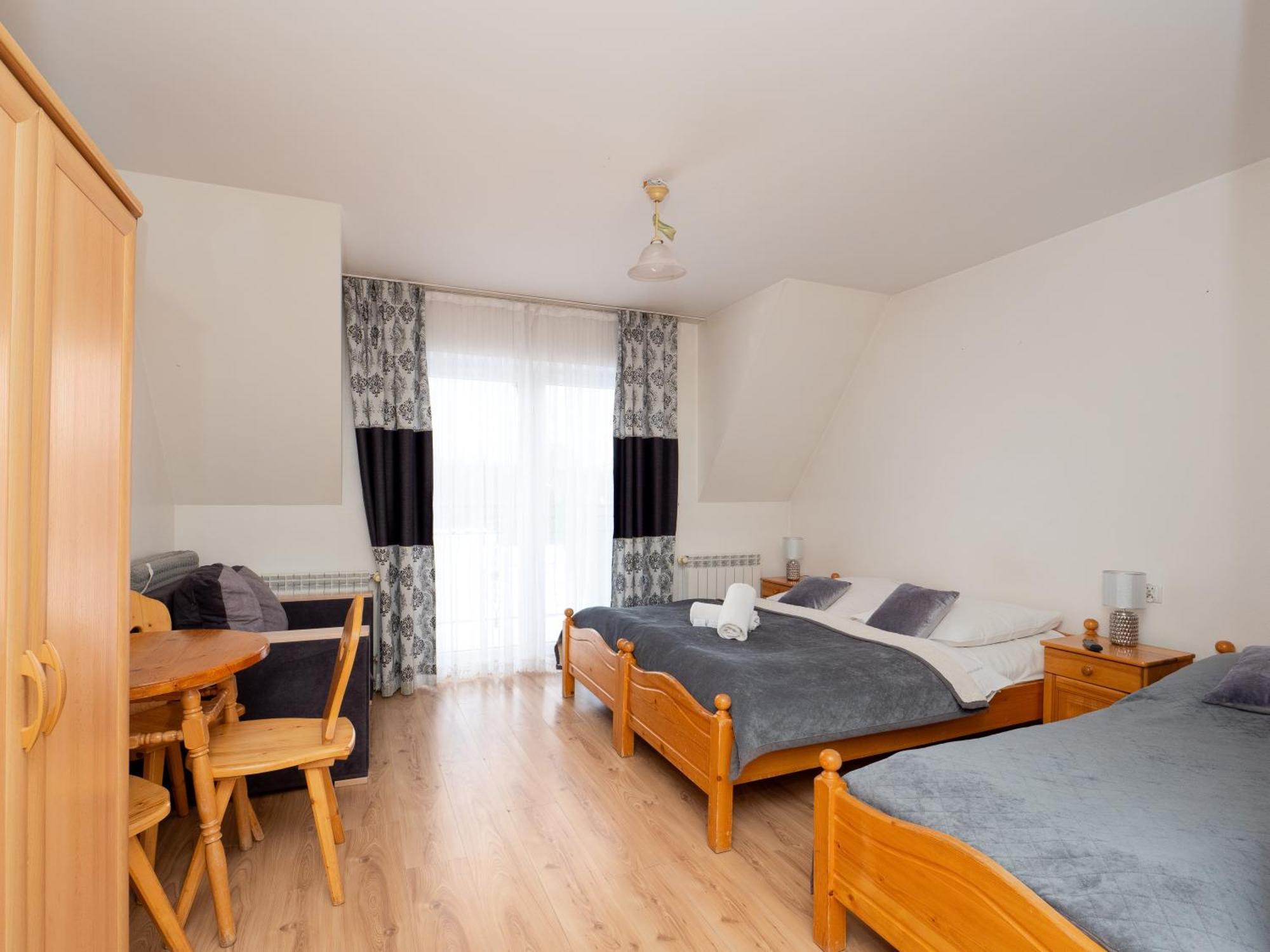 Tarasowka Hotel Ciche Małe Buitenkant foto