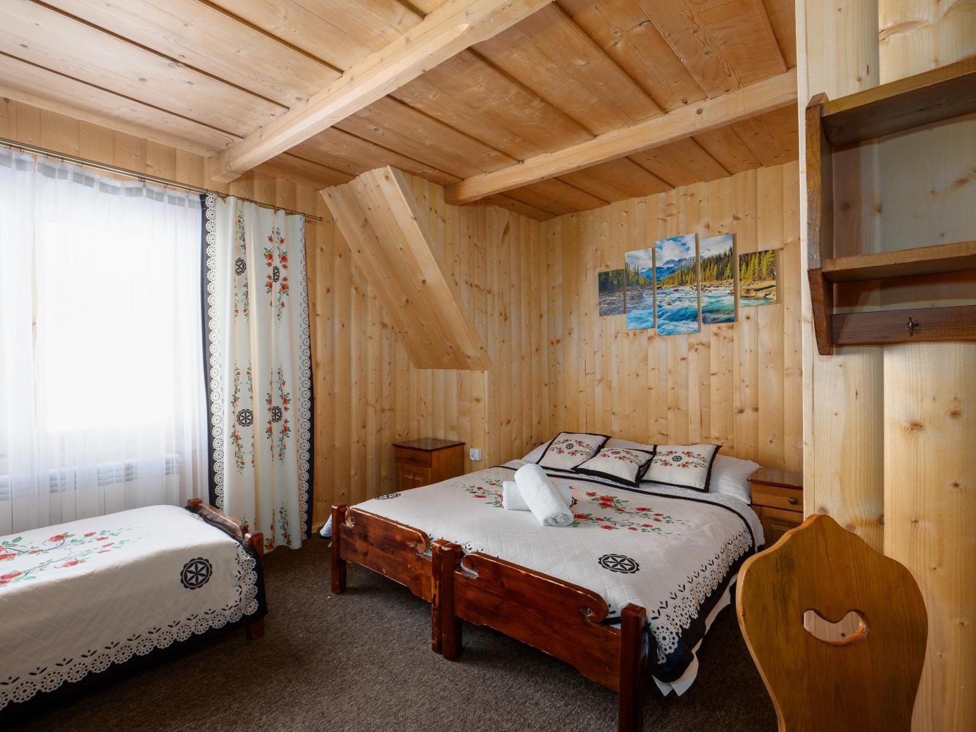 Tarasowka Hotel Ciche Małe Buitenkant foto