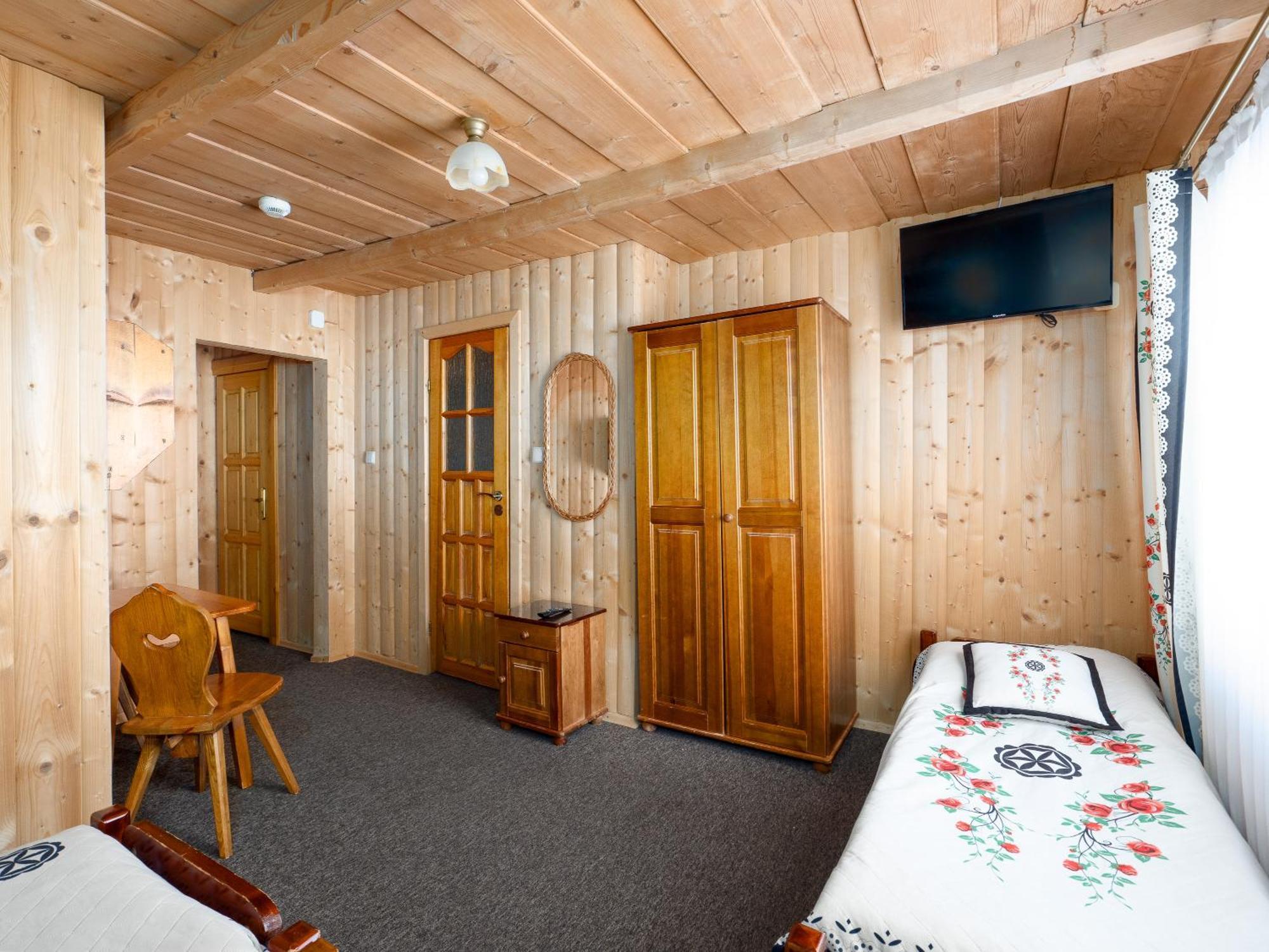 Tarasowka Hotel Ciche Małe Buitenkant foto