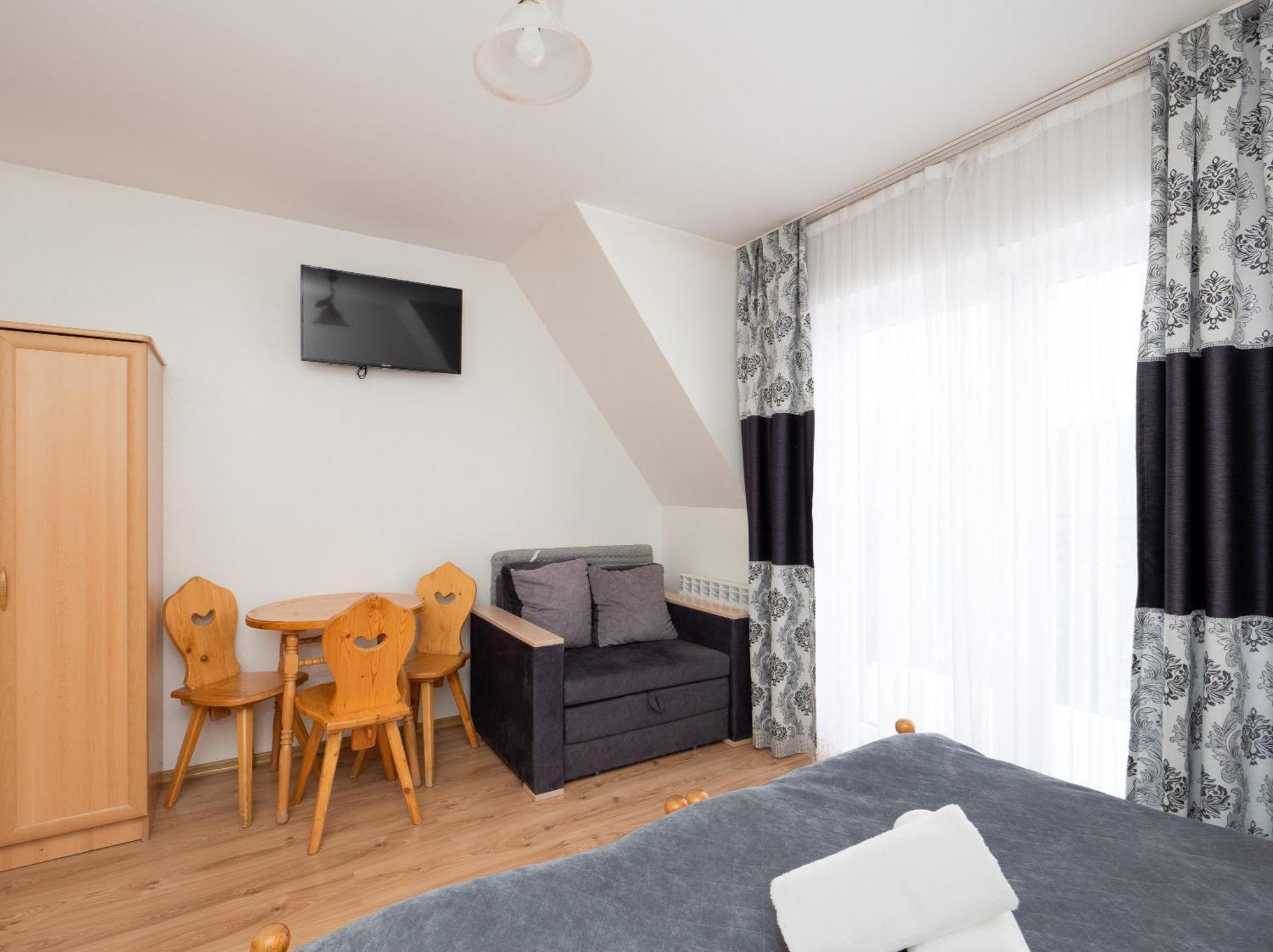 Tarasowka Hotel Ciche Małe Buitenkant foto